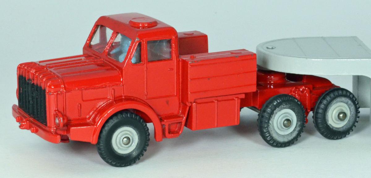 Dinky Toys Mighty Antar